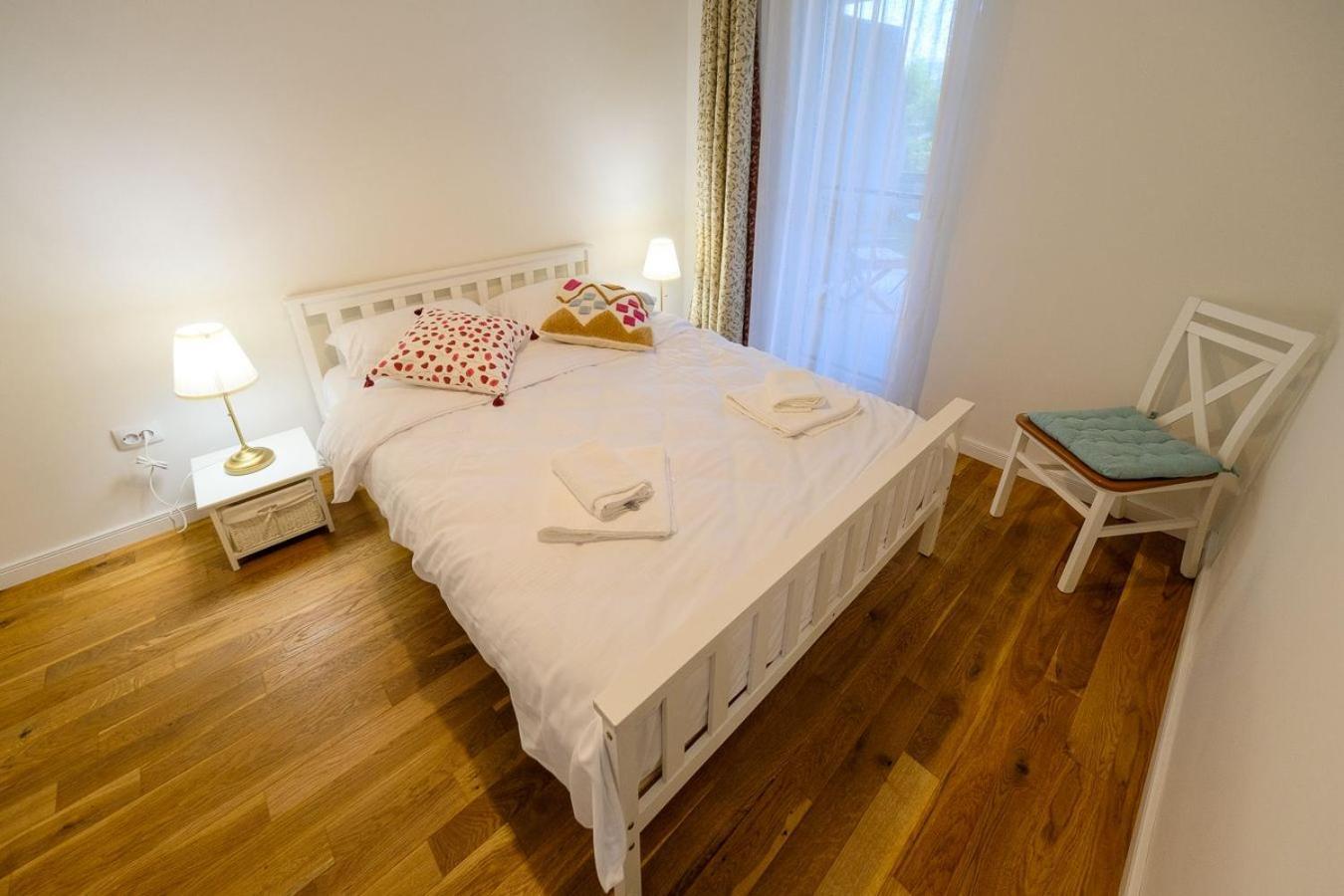 Ferienwohnung Grand Park Rose Iulius Mall Cluj-Napoca Exterior foto